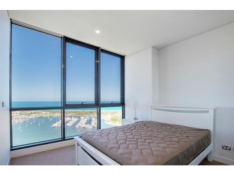 2 Como Street, Southport QLD 4215