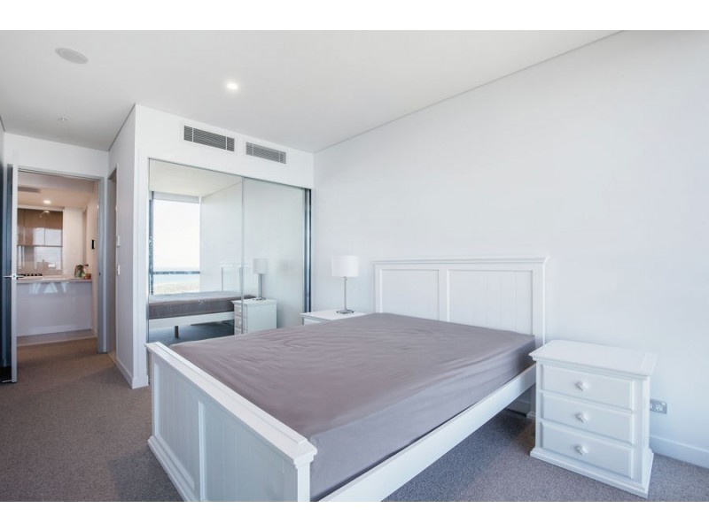 2 Como Street, Southport QLD 4215