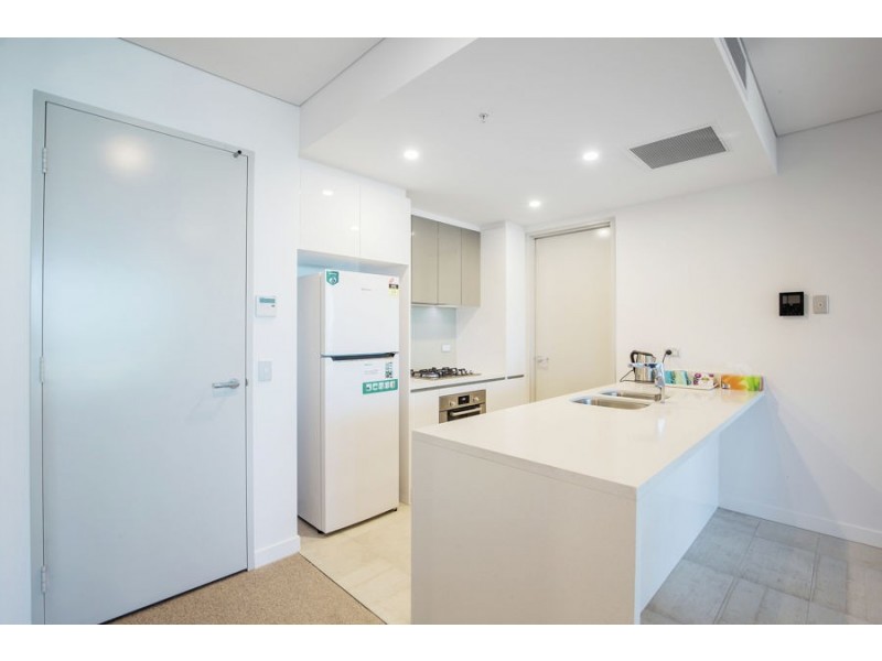 2 Como Street, Southport QLD 4215