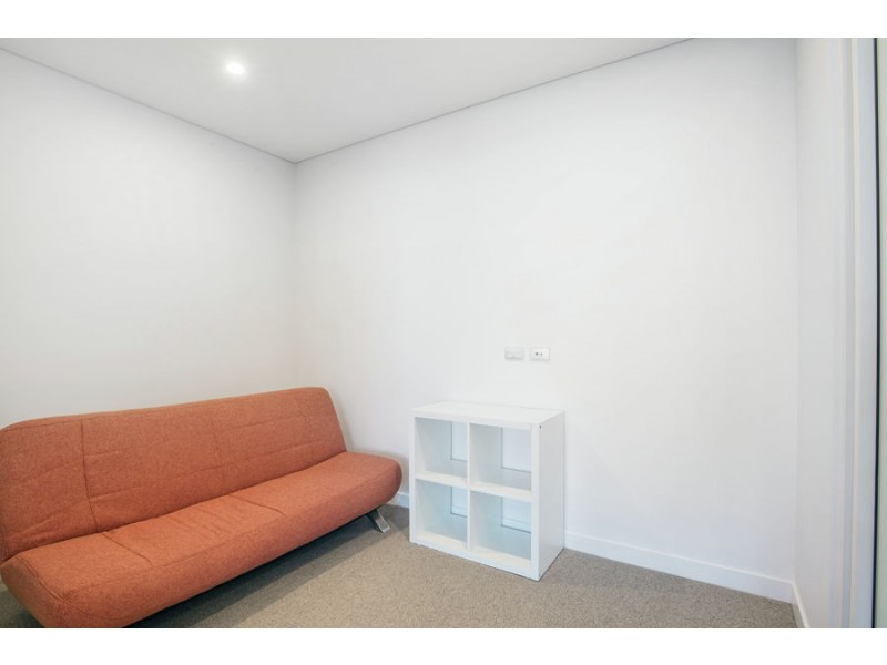 2 Como Street, Southport QLD 4215