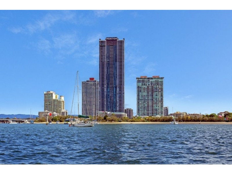 2 Como Street, Southport QLD 4215