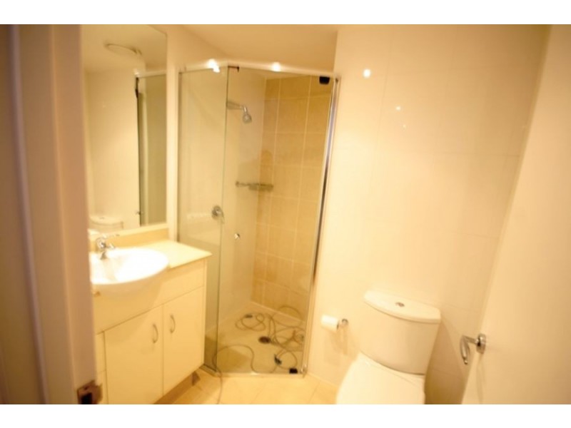 517/1 Como Crescent, Southport QLD 4215