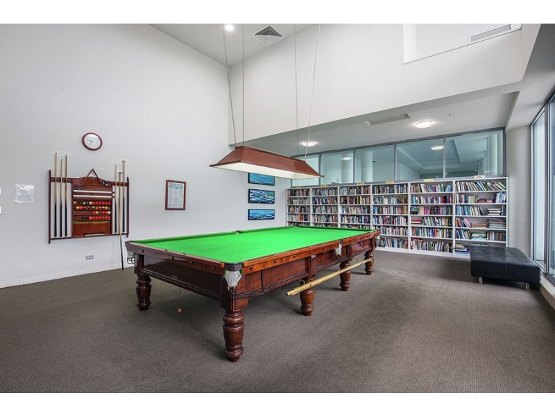 517/1 Como Crescent, Southport QLD 4215