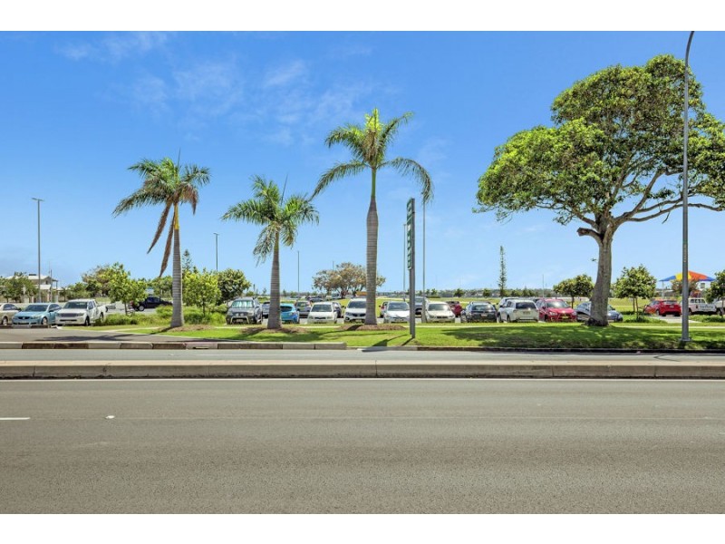 132 Marine Parade, Southport QLD 4215