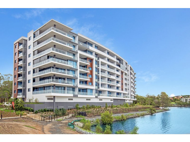 2105/397 Christine Avenue, Varsity Lakes QLD 4227