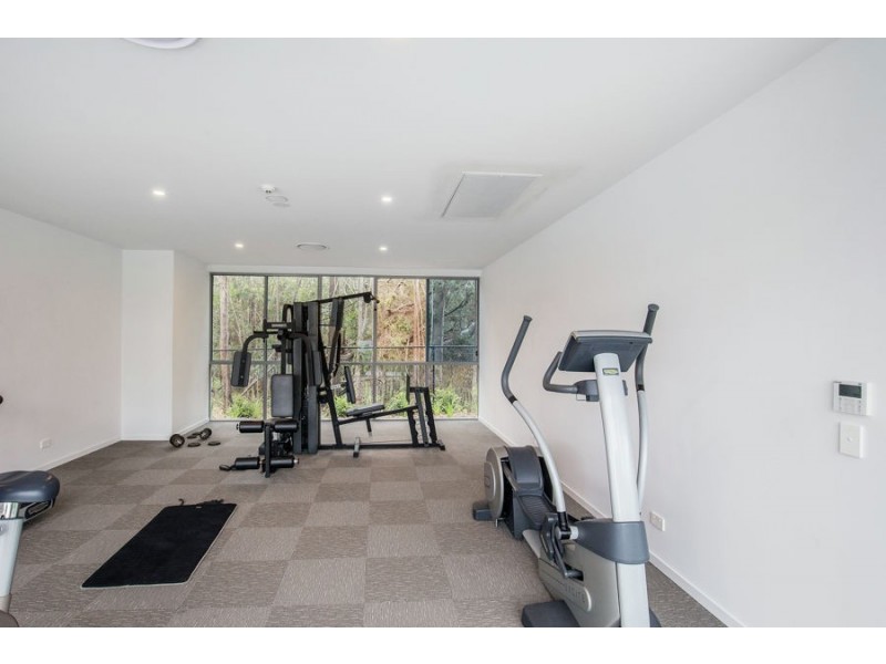 2105/397 Christine Avenue, Varsity Lakes QLD 4227