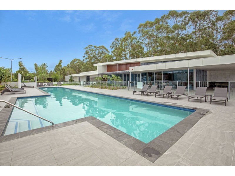 2105/397 Christine Avenue, Varsity Lakes QLD 4227