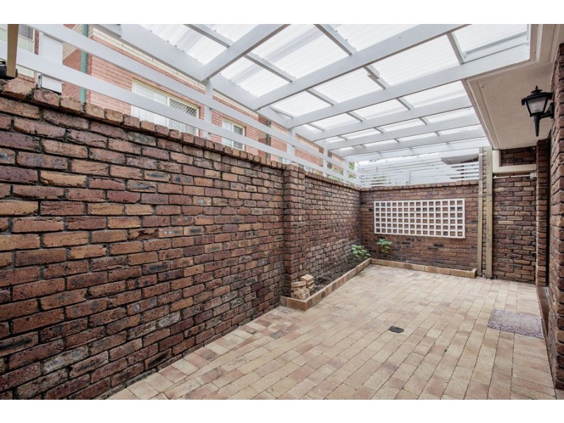 51 Bauer Street, Southport QLD 4215