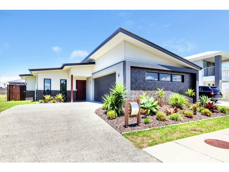 76 North View Street, Hope Island QLD 4212