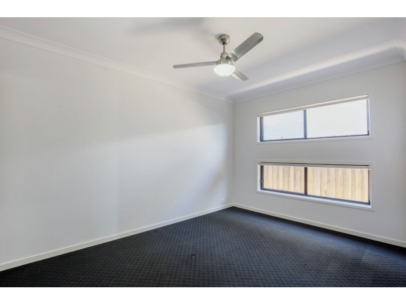 76 North View Street, Hope Island QLD 4212