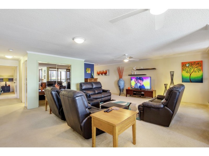 77 Brighton Parade, Southport QLD 4215