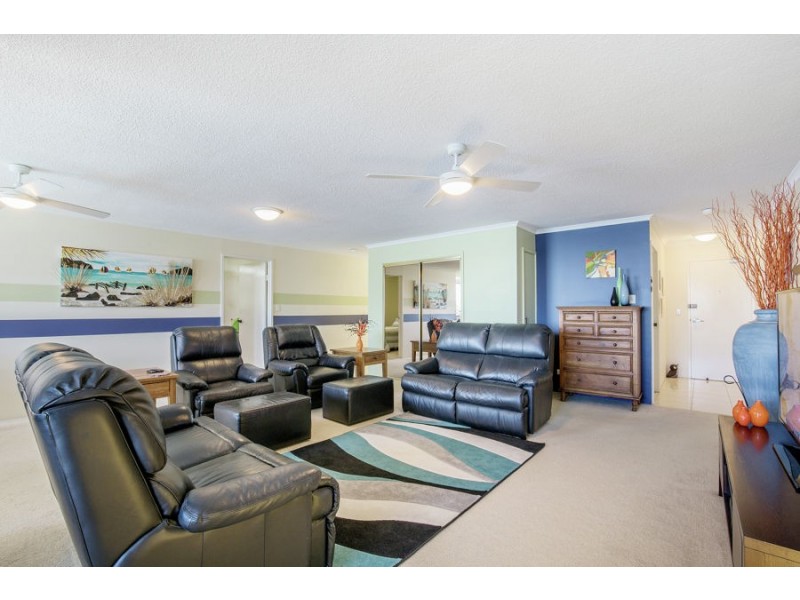 77 Brighton Parade, Southport QLD 4215