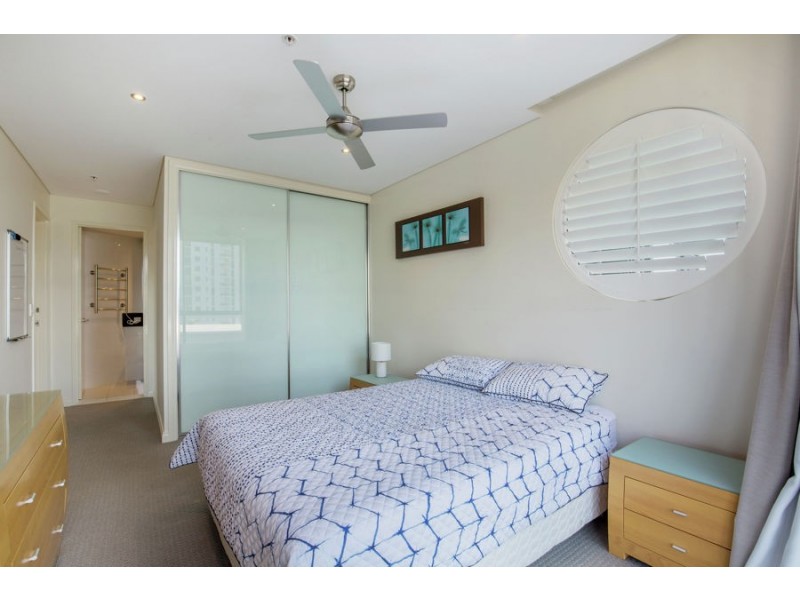 3 Como Crescent, Southport QLD 4215