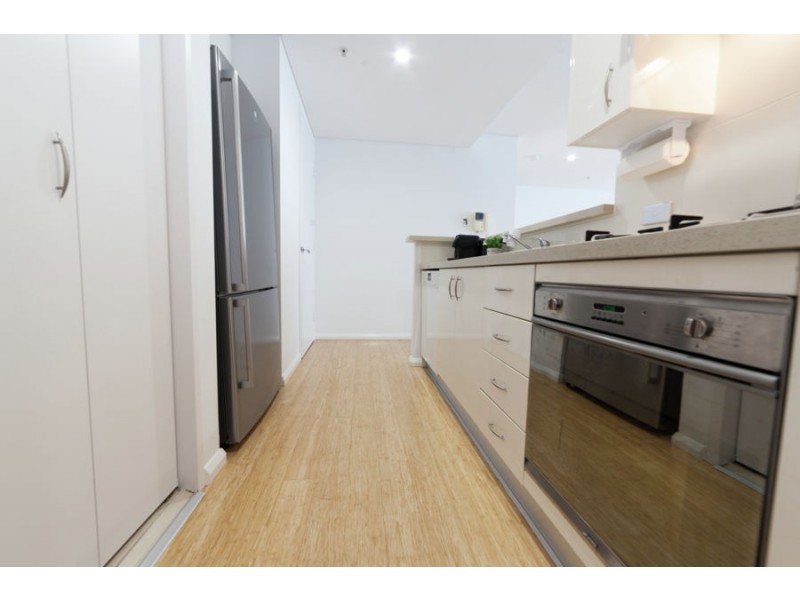 517A/1 Como Crescent, Southport QLD 4215