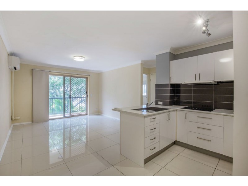 14-16 Spendelove Avenue, Southport QLD 4215