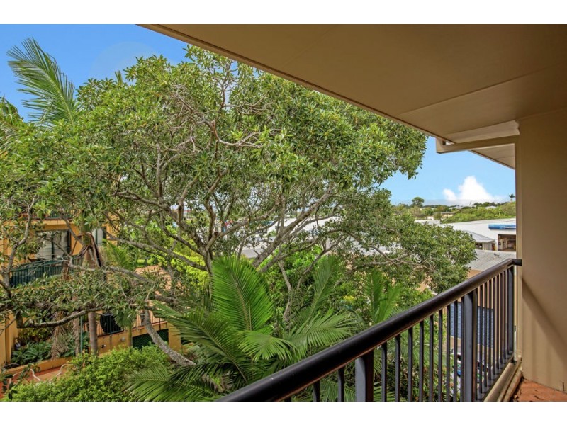 14-16 Spendelove Avenue, Southport QLD 4215