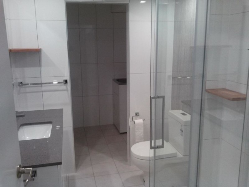 77 Brighton Parade, Southport QLD 4215