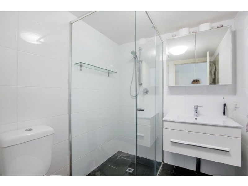 19 Heath Street, Southport QLD 4215