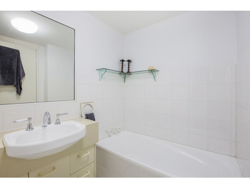 19 Heath Street, Southport QLD 4215