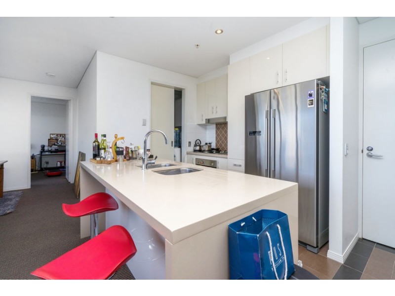 707-2 Aqua Street, Southport QLD 4215