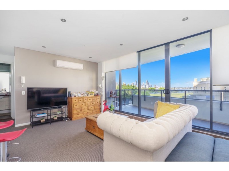 707-2 Aqua Street, Southport QLD 4215