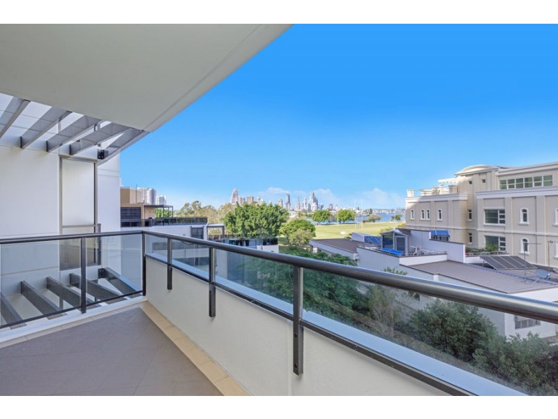 707-2 Aqua Street, Southport QLD 4215