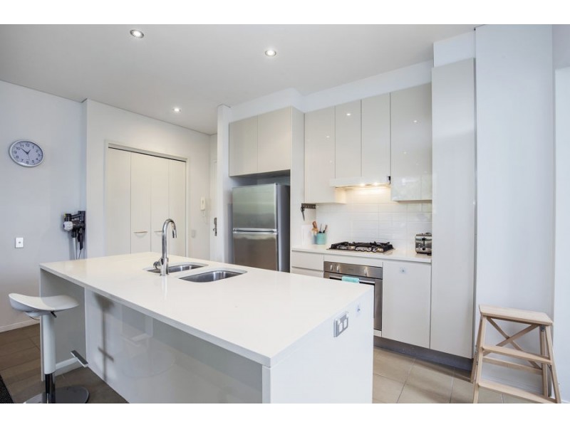 6 Aqua Street (Regatta), Southport QLD 4215