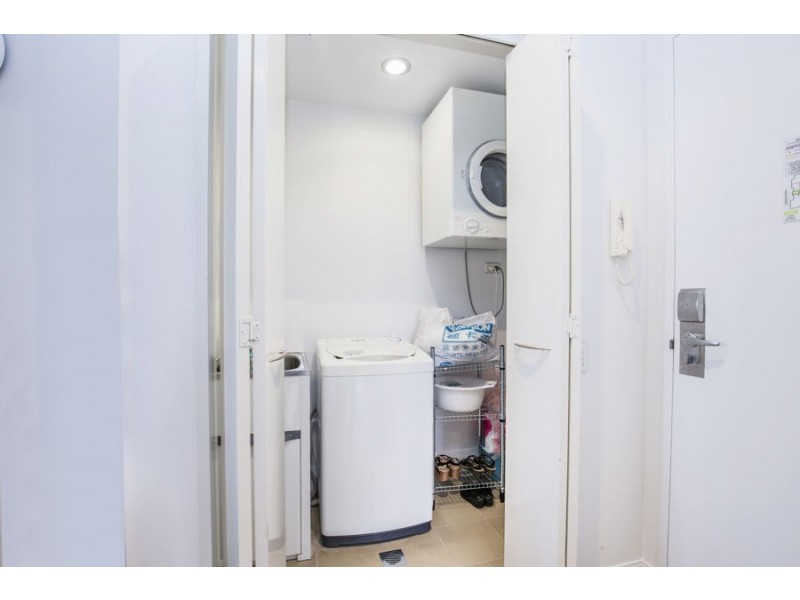 6 Aqua Street (Regatta), Southport QLD 4215