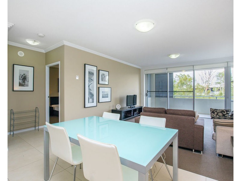 118/1-7 Moores Crescent, Varsity Lakes QLD 4227