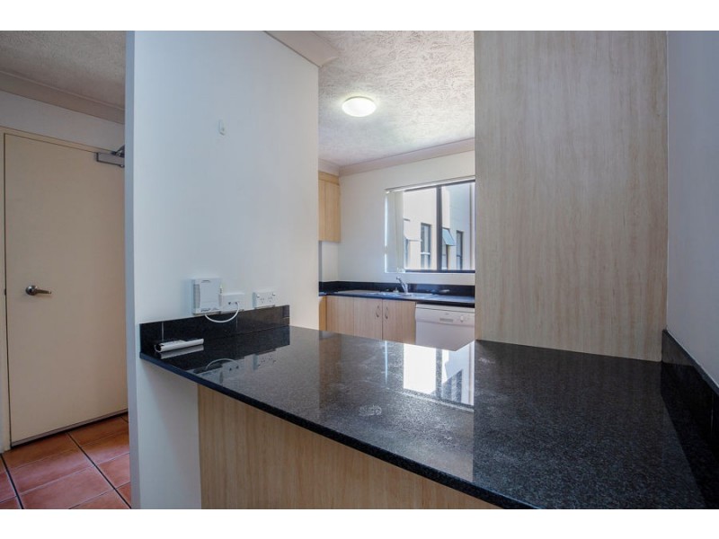 24 Slatyer Avenue, Bundall QLD 4217