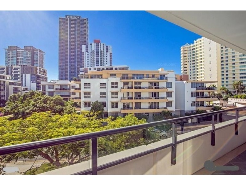 2 Aqua Strteet (Portia), Southport QLD 4215