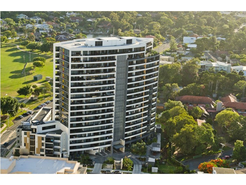 2 Aqua Strteet (Portia), Southport QLD 4215