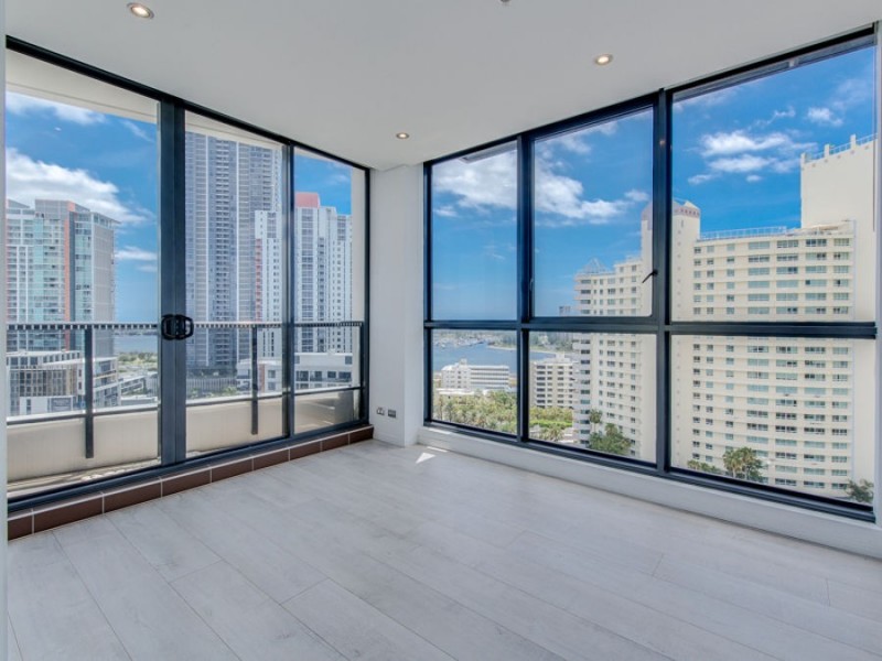 2 Aqua Strteet (Portia), Southport QLD 4215