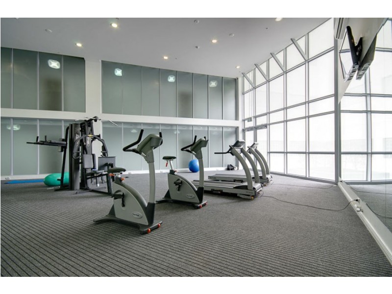 2 Aqua Strteet (Portia), Southport QLD 4215