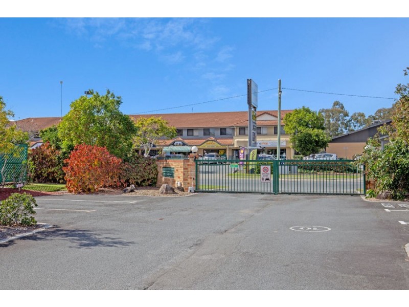 3/2 Brown Street, Labrador QLD 4215