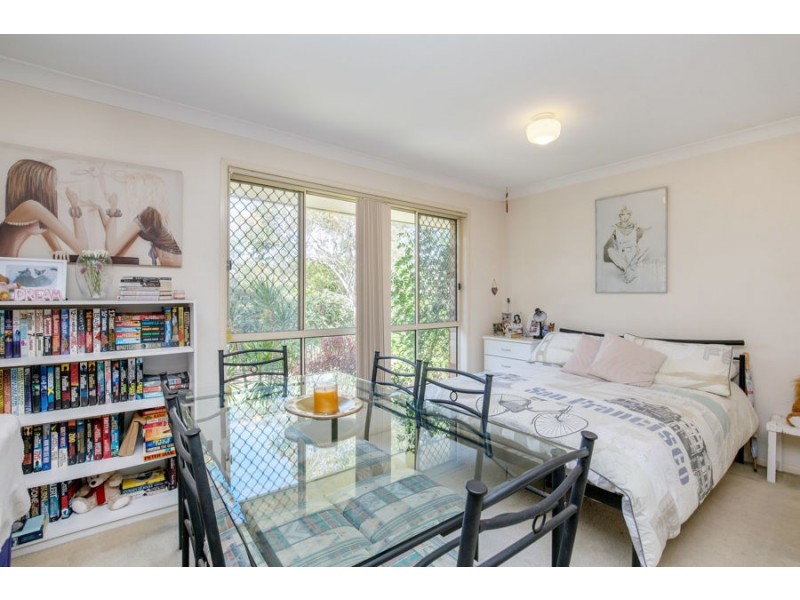 3/2 Brown Street, Labrador QLD 4215