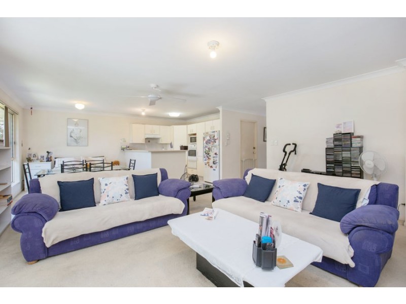 3/2 Brown Street, Labrador QLD 4215