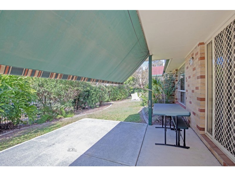 3/2 Brown Street, Labrador QLD 4215