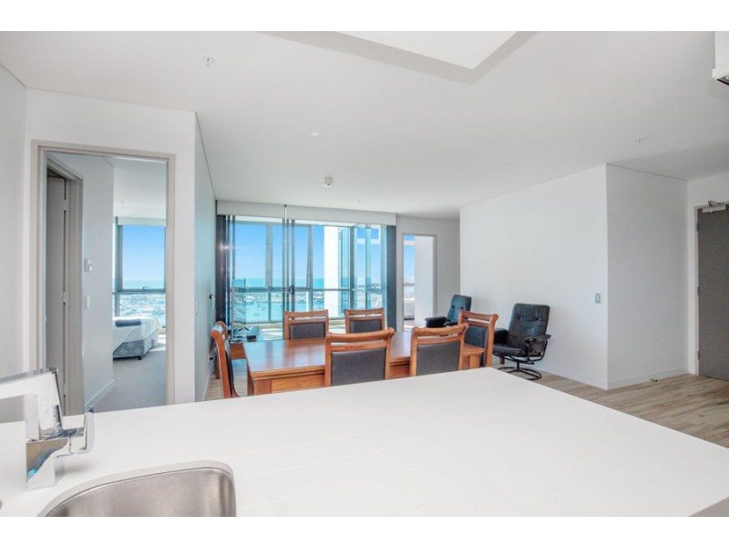 2008/2 Como Crescent, Southport QLD 4215