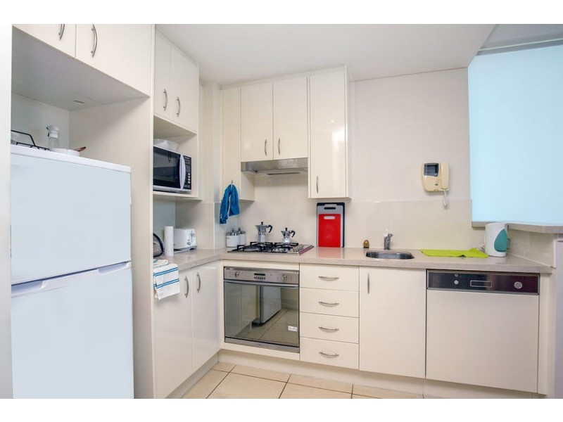 1808/1 Como Crescent (Brighton Shores), Southport QLD 4215