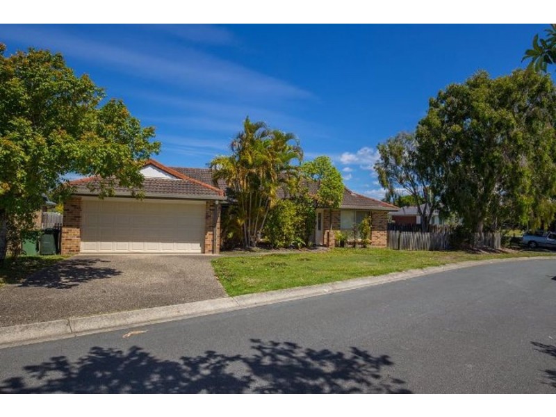 11 County Lane, Merrimac QLD 4226