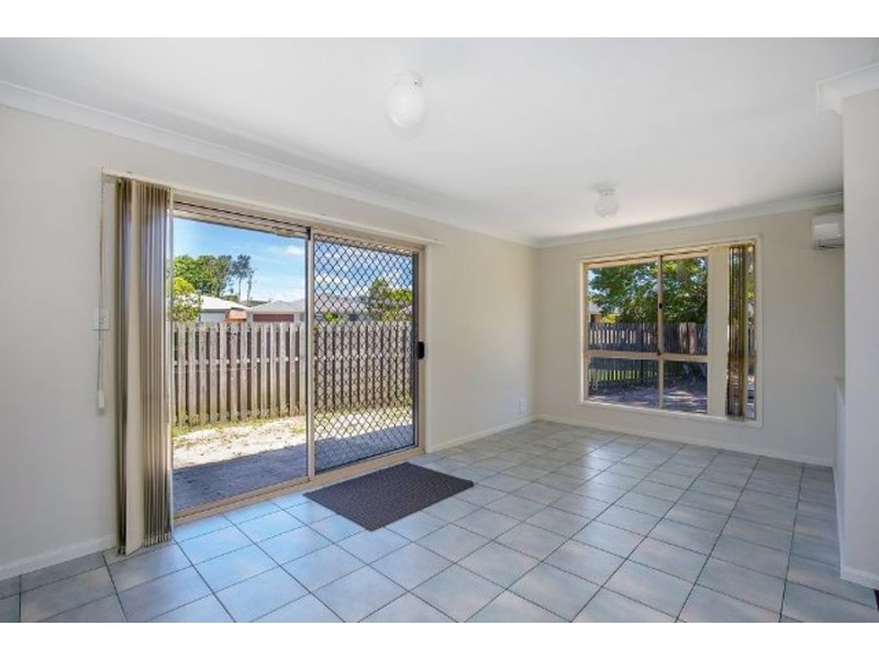 11 County Lane, Merrimac QLD 4226