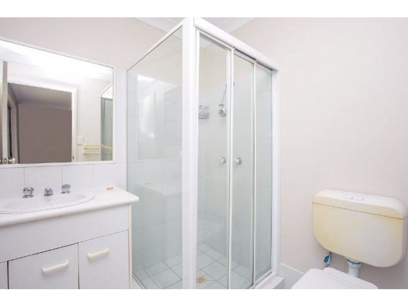 11 County Lane, Merrimac QLD 4226