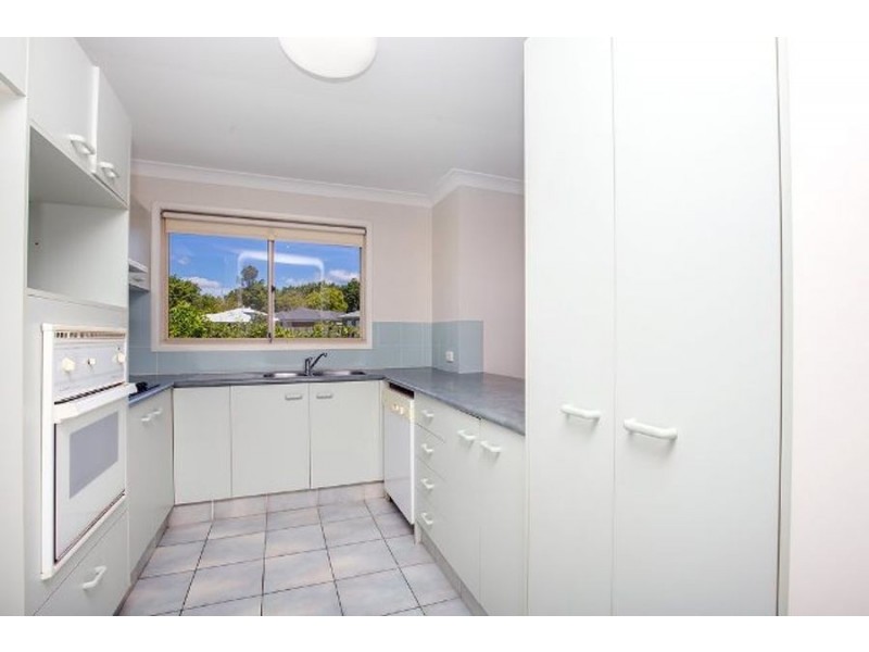 11 County Lane, Merrimac QLD 4226