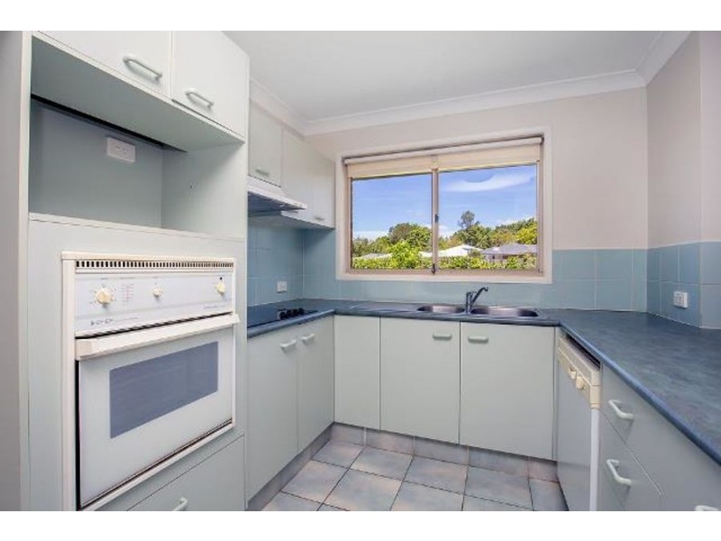 11 County Lane, Merrimac QLD 4226