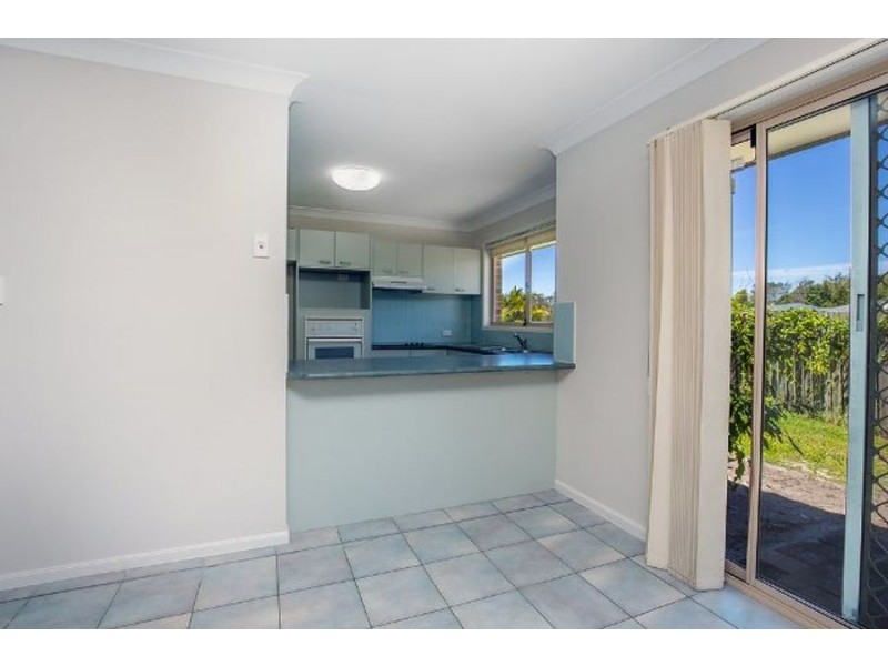 11 County Lane, Merrimac QLD 4226