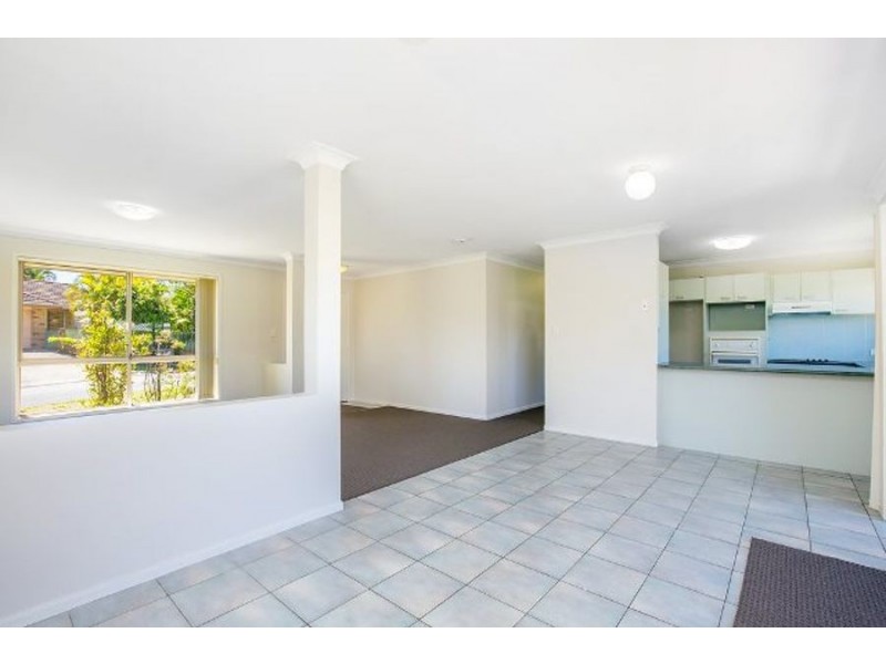 11 County Lane, Merrimac QLD 4226