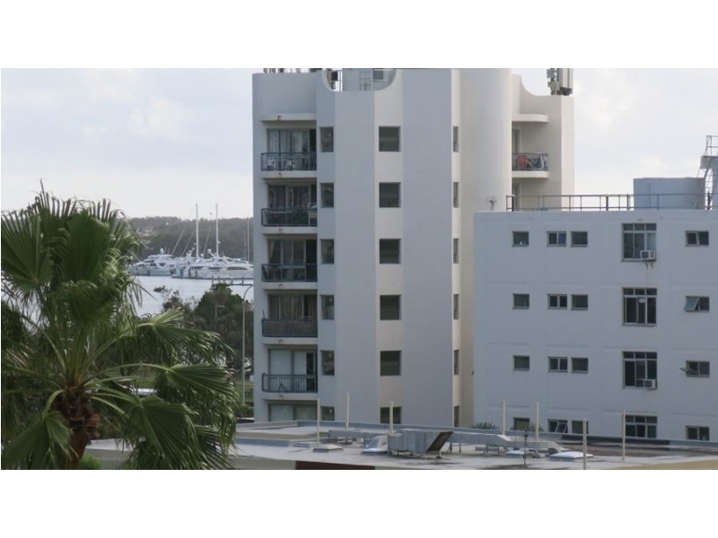 2 Barney Street, Southport QLD 4215