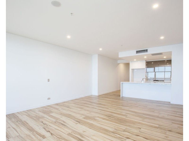 3112/2 Como Crescent, Southport QLD 4215