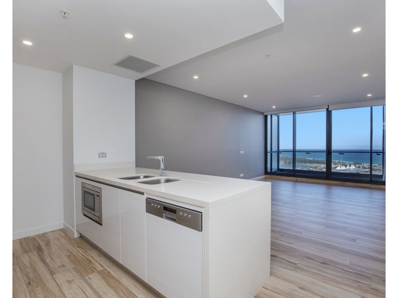 3112/2 Como Crescent, Southport QLD 4215